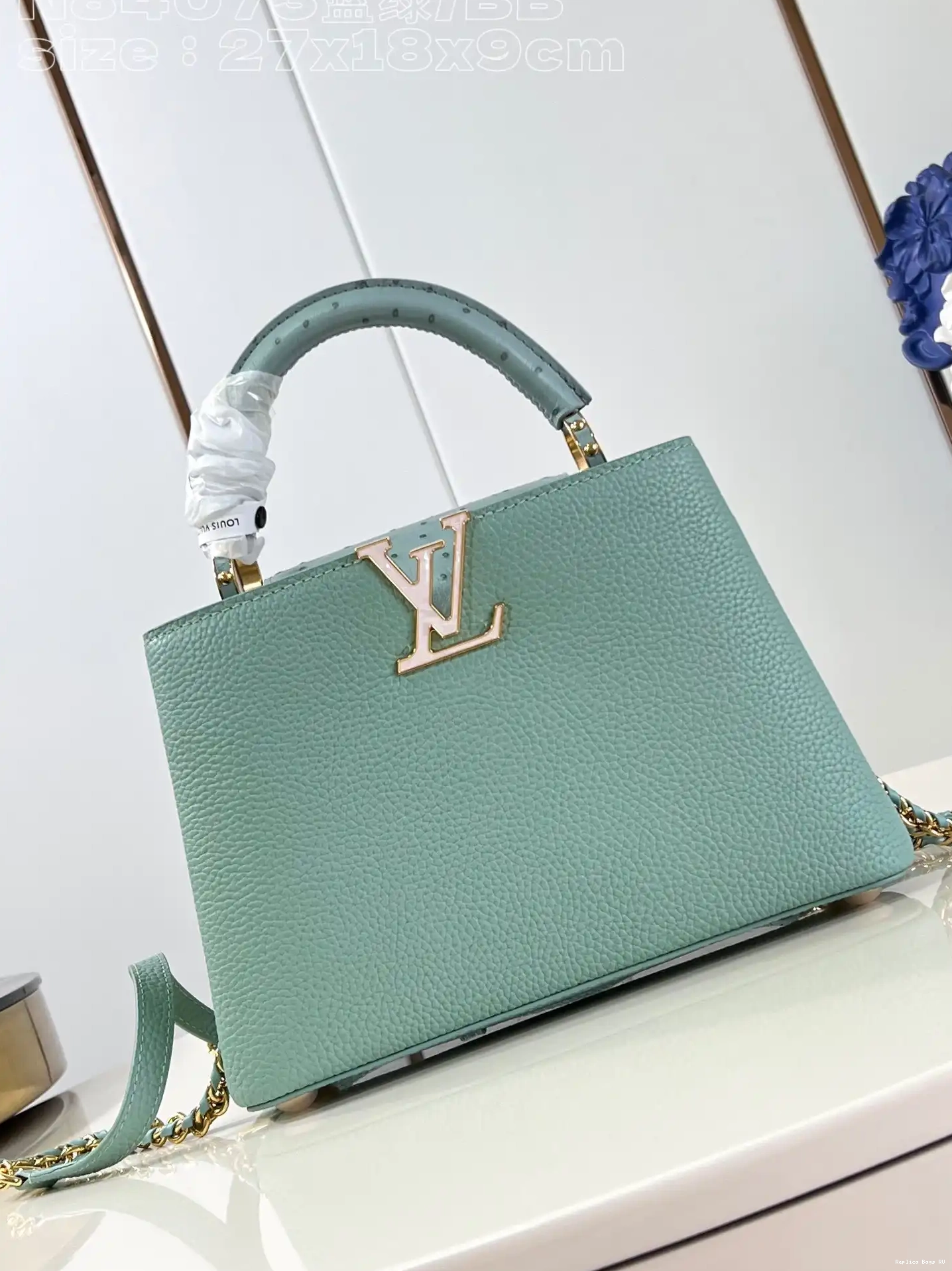 BB-29*16.5*9CM VUITTON CAPUCINES LOUIS 0528